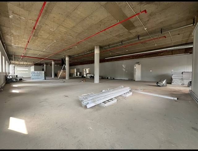 7,737M² WAREHOUSE TO LET IN SAMRAND BUSINESS PARK